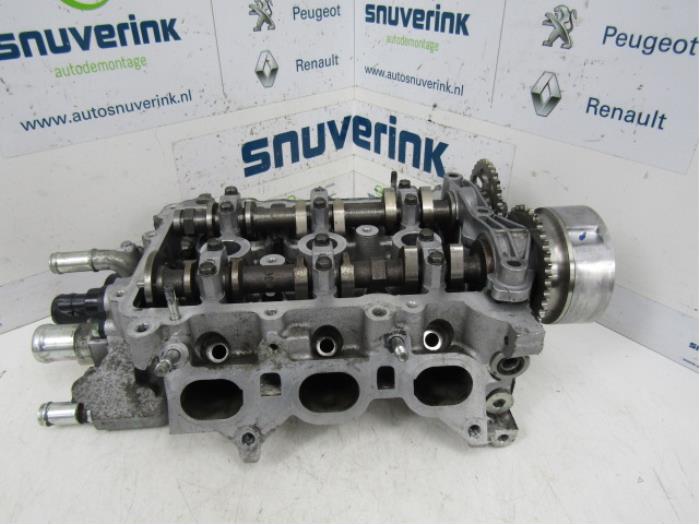 Gebruikte Cilinderkop Peugeot 107 1.0 12V Prijs € 149,98 Margeregeling aangeboden door Snuverink Autodemontage