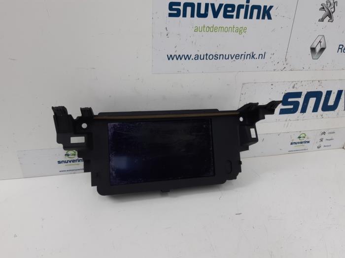 Gebruikte Display Interieur Renault Laguna III (BT) 2.0 16V Prijs € 49,99 Margeregeling aangeboden door Snuverink Autodemontage