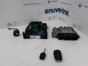 Gebruikte Computer Motormanagement Peugeot 208 I (CA/CC/CK/CL) 1.4 16V Prijs € 149,98 Margeregeling aangeboden door Snuverink Autodemontage