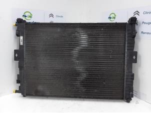 Gebruikte Radiateur Renault Scénic II (JM) 1.6 16V Prijs € 10,33 Margeregeling aangeboden door Snuverink Autodemontage