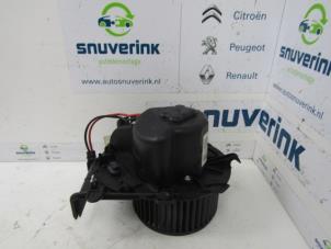 Gebruikte Blower Peugeot Expert (G9) 2.0 HDi 140 16V Prijs € 10,33 Margeregeling aangeboden door Snuverink Autodemontage