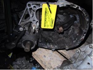 Gebruikte Versnellingsbak Renault Kangoo (KC) 1.9 D 65 Prijs € 120,98 Inclusief btw aangeboden door Snuverink Autodemontage
