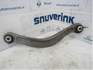 Gebruikte Reactiestang rechts-achter Mercedes C (W205) C-180 1.6 16V Prijs € 20,00 Margeregeling aangeboden door Snuverink Autodemontage