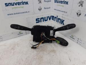 Gebruikte Licht + Raw Schakelaar Peugeot 207 SW (WE/WU) 1.6 HDi 16V Prijs € 71,99 Margeregeling aangeboden door Snuverink Autodemontage