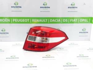 Gebruikte Achterlicht rechts Renault Laguna III Estate (KT) 2.0 16V Prijs € 70,00 Margeregeling aangeboden door Snuverink Autodemontage