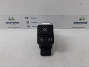 Gebruikte Handrem schakelaar Renault Megane IV Estate (RFBK) 1.5 Energy dCi 110 Prijs € 42,35 Inclusief btw aangeboden door Snuverink Autodemontage