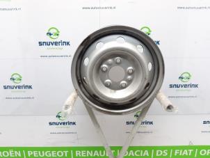 Gebruikte Velg Peugeot Boxer (230L) 2.5TD di 350M 12V Prijs € 45,00 Margeregeling aangeboden door Snuverink Autodemontage