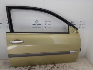 Gebruikte Portier 2Deurs rechts Renault Megane II (BM/CM) 1.6 16V Autom. Prijs € 64,98 Margeregeling aangeboden door Snuverink Autodemontage