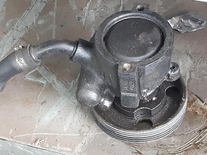 Gebruikte Pomp Servo Peugeot Boxer (230L) 2.5TD di 350M 12V Prijs € 42,33 Inclusief btw aangeboden door Snuverink Autodemontage