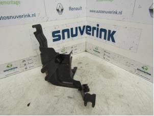 Gebruikte Steun (diversen) Renault Zoé (AG) 46kW Prijs € 30,25 Inclusief btw aangeboden door Snuverink Autodemontage