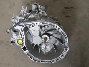 Gebruikte Versnellingsbak Renault Scénic II (JM) 1.9 dCi 120 Prijs € 99,98 Margeregeling aangeboden door Snuverink Autodemontage