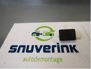 Gebruikte Airbag Sensor Renault Scénic III (JZ) 1.4 16V TCe 130 Prijs € 25,00 Margeregeling aangeboden door Snuverink Autodemontage