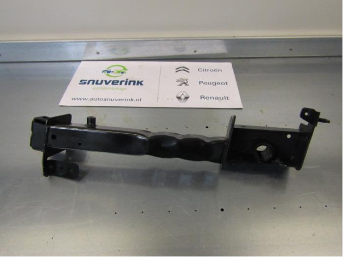 Gebruikte Subframe Renault Megane IV (RFBB) 1.3 TCe 140 16V Prijs € 38,24 Margeregeling aangeboden door Snuverink Autodemontage