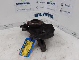 Gebruikte Asschenkel rechts-voor Peugeot 508 SW (8E/8U) 1.6 THP 16V Prijs € 31,49 Margeregeling aangeboden door Snuverink Autodemontage