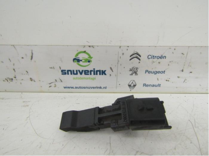 Gebruikte Krukas sensor Peugeot 208 I (CA/CC/CK/CL) 1.2 Vti 12V PureTech 82 Prijs € 25,50 Margeregeling aangeboden door Snuverink Autodemontage