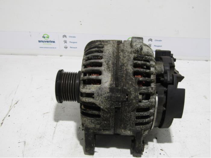 Gebruikte Dynamo Renault Laguna II (BG) 1.9 dCi 130 Prijs € 10,33 Margeregeling aangeboden door Snuverink Autodemontage