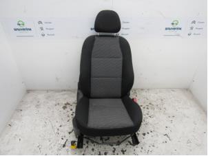 Gebruikte Voorstoel rechts Peugeot 207/207+ (WA/WC/WM) 1.6 16V VTRi Prijs € 75,00 Margeregeling aangeboden door Snuverink Autodemontage