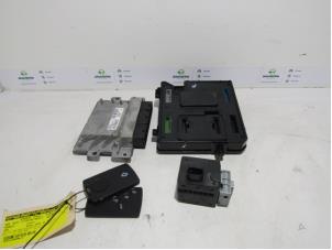 Gebruikte Computer Motormanagement Renault Zoé (AG) 46kW Prijs € 151,23 Inclusief btw aangeboden door Snuverink Autodemontage