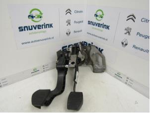 Gebruikte Rempedaal Peugeot 2008 (CU) 1.6 HDiF 16V Prijs € 50,00 Margeregeling aangeboden door Snuverink Autodemontage