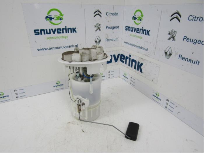 Gebruikte Tank element Pomp Peugeot 208 I (CA/CC/CK/CL) 1.6 Vti 16V Prijs € 54,00 Margeregeling aangeboden door Snuverink Autodemontage
