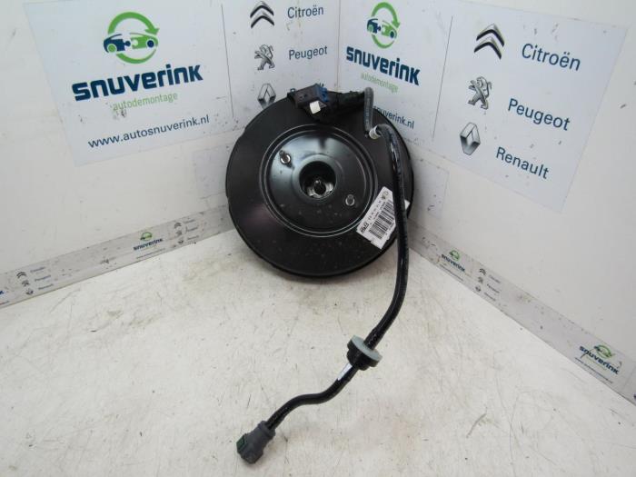Gebruikte Rembooster Peugeot 208 I (CA/CC/CK/CL) 1.2 Vti 12V PureTech 82 Prijs € 61,71 Inclusief btw aangeboden door Snuverink Autodemontage