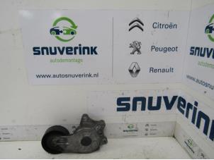 Gebruikte Spanrol Multiriem Peugeot 208 I (CA/CC/CK/CL) 1.4 HDi Prijs € 37,00 Margeregeling aangeboden door Snuverink Autodemontage