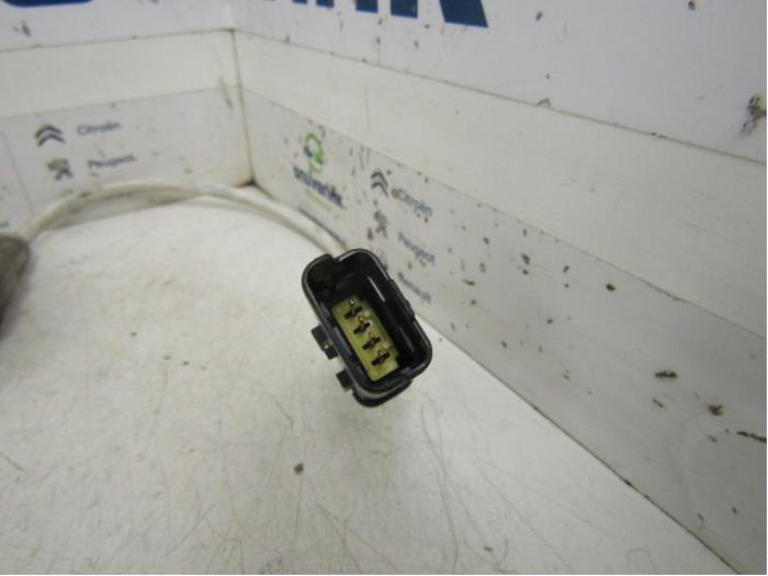 Lambda Sonde van een Peugeot 208 I (CA/CC/CK/CL) 1.2 Vti 12V PureTech 82 2017