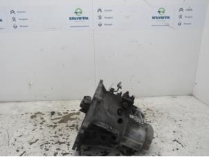 Gebruikte Versnellingsbak Peugeot 207 SW (WE/WU) 1.6 HDi 16V Prijs € 79,98 Margeregeling aangeboden door Snuverink Autodemontage
