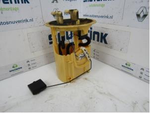 Gebruikte Brandstofpomp Elektrisch Peugeot 206 (2A/C/H/J/S) 1.4 HDi Prijs € 24,99 Margeregeling aangeboden door Snuverink Autodemontage