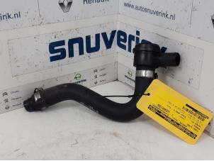Gebruikte Intercooler Slang Renault Twingo II (CN) 1.2 16V GT TCE Prijs € 30,00 Margeregeling aangeboden door Snuverink Autodemontage