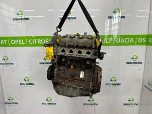 Gebruikte Motor Renault Twingo II (CN) 1.2 16V GT TCE Prijs € 300,00 Margeregeling aangeboden door Snuverink Autodemontage