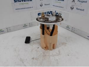 Gebruikte Tank element Pomp Citroen C4 Berline (NC) 1.6 e-HDI Prijs € 40,49 Margeregeling aangeboden door Snuverink Autodemontage