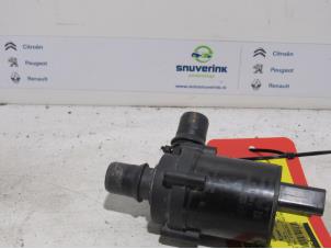 Gebruikte Waterpomp Citroen DS5 (KD/KF) 2.0 165 HYbrid4 16V Prijs € 60,50 Inclusief btw aangeboden door Snuverink Autodemontage