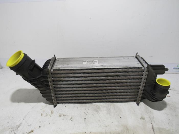 Gebruikte Intercooler Citroen DS5 (KD/KF) 2.0 165 HYbrid4 16V Prijs € 61,70 Inclusief btw aangeboden door Snuverink Autodemontage