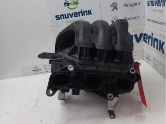 Gebruikte Inlaatspruitstuk Citroen C1 1.0 Vti 68 12V Prijs € 26,76 Margeregeling aangeboden door Snuverink Autodemontage