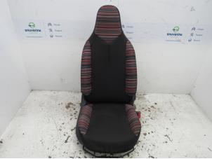 Gebruikte Voorstoel rechts Citroen C1 1.0 Vti 68 12V Prijs € 150,00 Margeregeling aangeboden door Snuverink Autodemontage