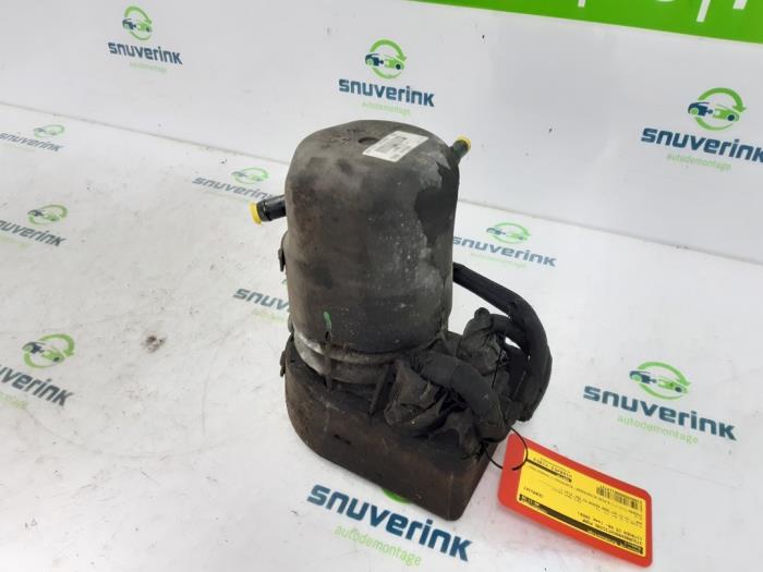 Gebruikte Servopomp Citroen C5 III Berline (RD) 2.0 HDiF 16V Prijs € 207,00 Margeregeling aangeboden door Snuverink Autodemontage