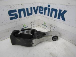 Gebruikte Motorsteun Peugeot 308 SW (L4/L9/LC/LJ/LR) 1.2 12V e-THP PureTech 110 Prijs € 29,99 Margeregeling aangeboden door Snuverink Autodemontage