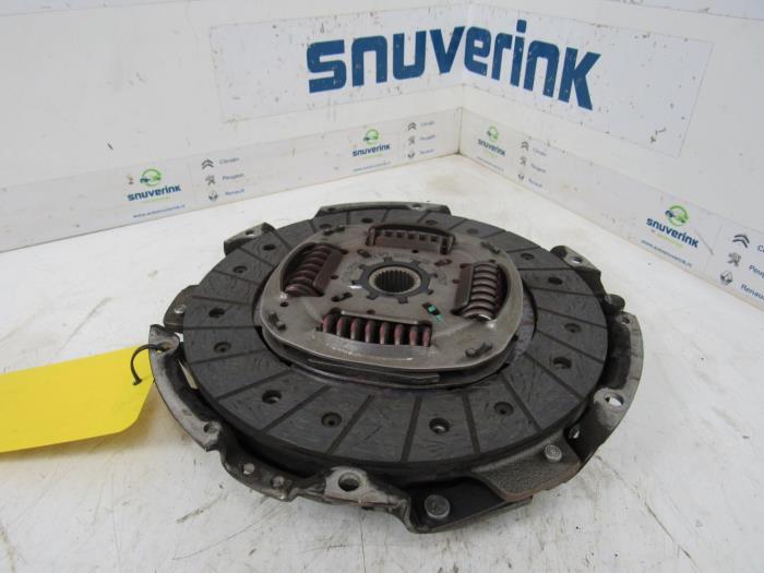 Gebruikte Koppelingsset (compleet) Renault Captur I (2R) 0.9 Energy TCE 12V Prijs € 30,00 Margeregeling aangeboden door Snuverink Autodemontage