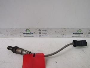 Gebruikte Lambda Sonde Peugeot 308 SW (L4/L9/LC/LJ/LR) 1.2 12V e-THP PureTech 110 Prijs € 40,49 Margeregeling aangeboden door Snuverink Autodemontage