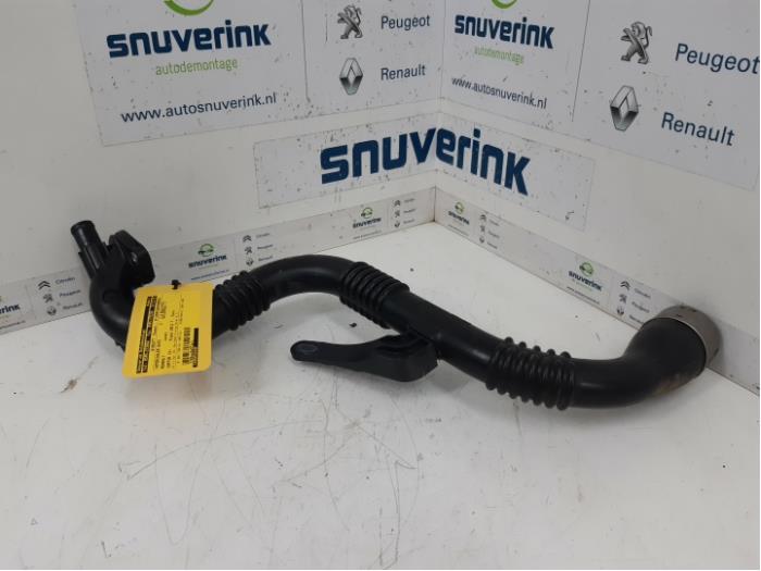 Gebruikte Intercooler Slang Renault Captur I (2R) 1.2 TCE 16V EDC Prijs € 25,48 Margeregeling aangeboden door Snuverink Autodemontage