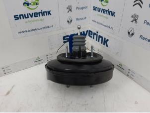 Gebruikte Rembekrachtiger Peugeot 308 SW (L4/L9/LC/LJ/LR) 2.0 BlueHDi 150 16V Prijs € 59,99 Margeregeling aangeboden door Snuverink Autodemontage