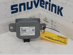 Gebruikte Zekeringkast Renault Megane III Grandtour (KZ) 1.5 dCi 110 Prijs € 44,98 Margeregeling aangeboden door Snuverink Autodemontage