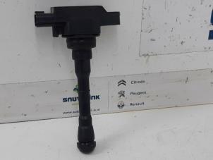 Gebruikte Bobine Renault Clio IV (5R) 1.6 Turbo 16V RS 200 EDC Prijs € 19,99 Margeregeling aangeboden door Snuverink Autodemontage