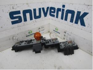 Gebruikte Fitting Achterlicht rechts Citroen Xsara Picasso (CH) 2.0 16V Prijs € 25,00 Margeregeling aangeboden door Snuverink Autodemontage