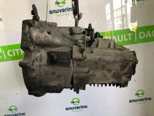 Gebruikte Versnellingsbak Peugeot 508 (8D) 2.0 HDiF 16V Prijs € 198,98 Margeregeling aangeboden door Snuverink Autodemontage