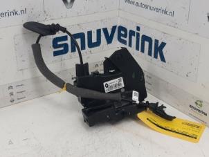 Gebruikte Deurslot Mechaniek 4Deurs links-achter Renault Megane IV Estate (RFBK) 1.3 TCE 115 16V Prijs € 35,00 Margeregeling aangeboden door Snuverink Autodemontage