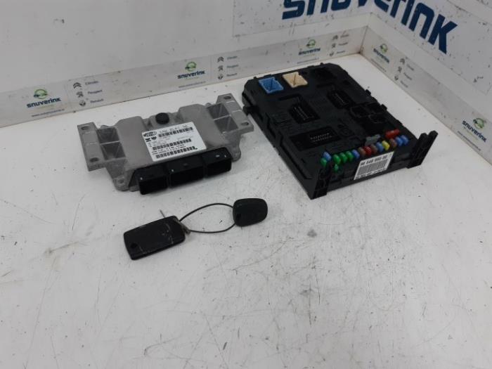 Gebruikte Computer Motormanagement Citroen C4 Berline (LC) 2.0 16V Prijs € 154,98 Margeregeling aangeboden door Snuverink Autodemontage