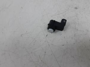 Gebruikte PDC Sensor Peugeot 5008 I (0A/0E) 2.0 BlueHDi 150 16V Prijs € 29,75 Margeregeling aangeboden door Snuverink Autodemontage