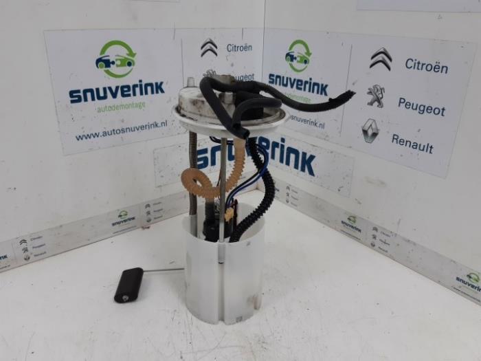 Gebruikte Tank element Pomp Opel Combo 1.6 CDTI 16V ecoFlex Dualogic Prijs € 54,45 Inclusief btw aangeboden door Snuverink Autodemontage